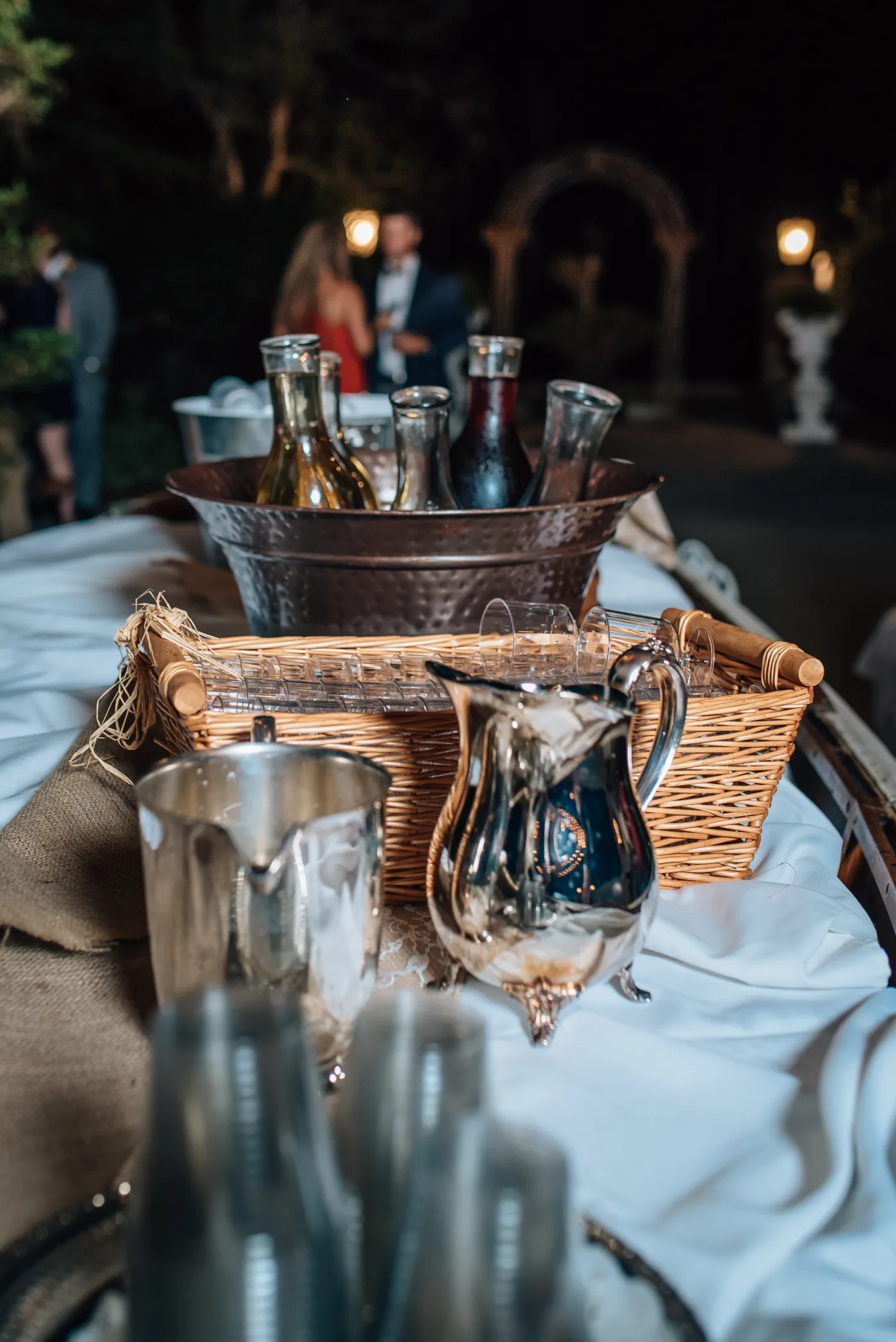 Bar in the wooden boat